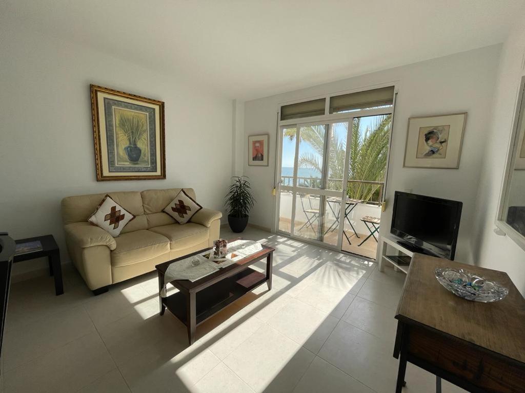 Apartamento Frente A La Playa Piso 3 Estepona Luaran gambar
