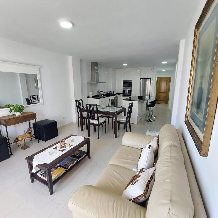 Apartamento Frente A La Playa Piso 3 Estepona Luaran gambar