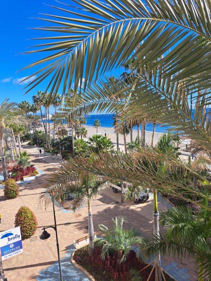 Apartamento Frente A La Playa Piso 3 Estepona Luaran gambar